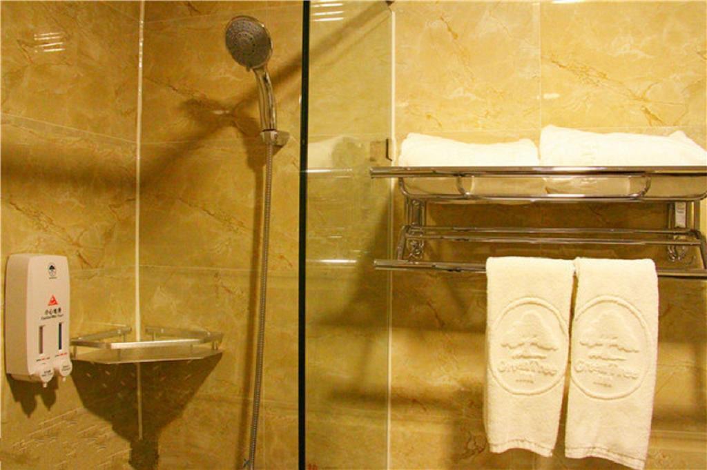 Greentree Inn Sanya He Ping Street Hotel Zimmer foto